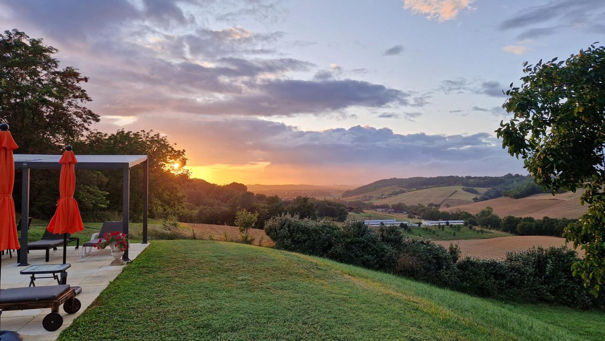 Le Peyroutet Apartment Cazaux-Villecomtal ภายนอก รูปภาพ