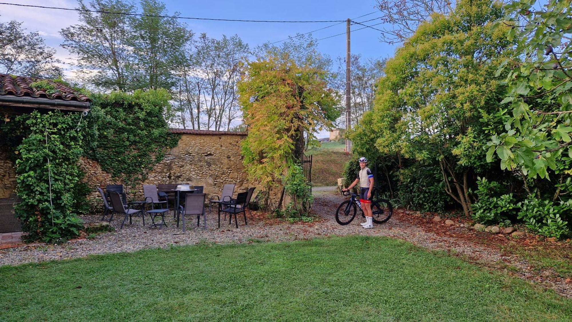 Le Peyroutet Apartment Cazaux-Villecomtal ภายนอก รูปภาพ